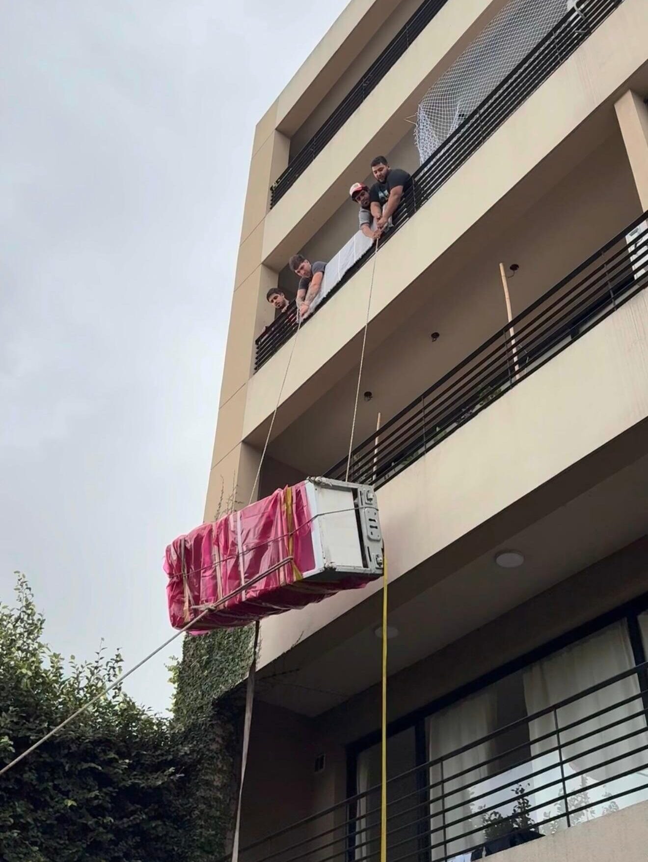 Izajes
